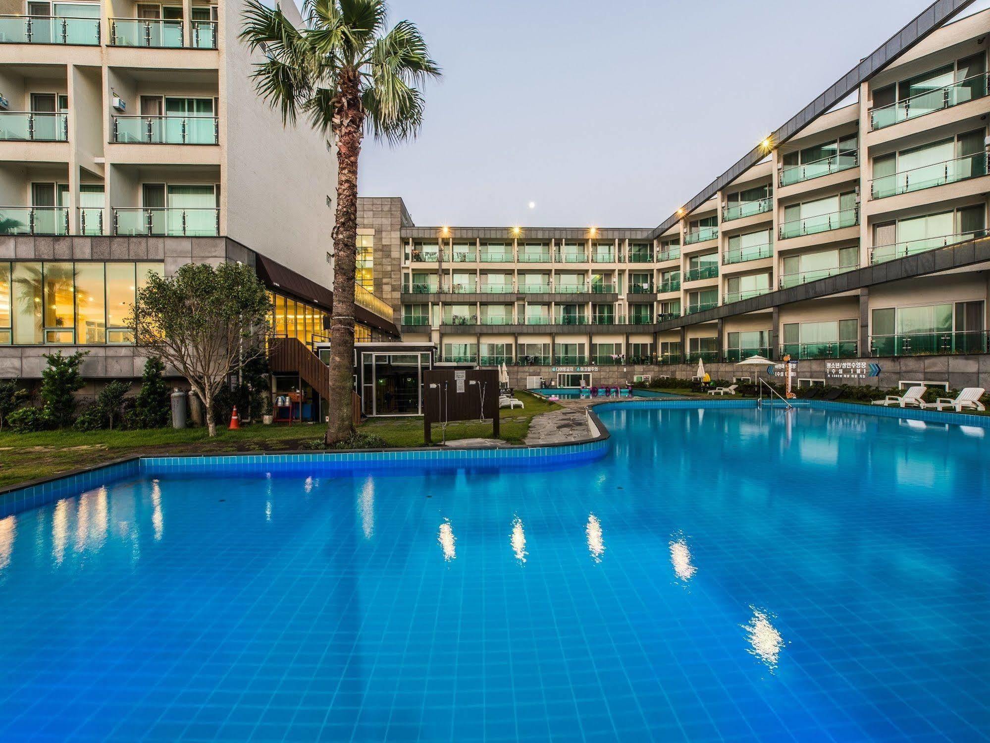 The Four Graces Resort Jeju Esterno foto